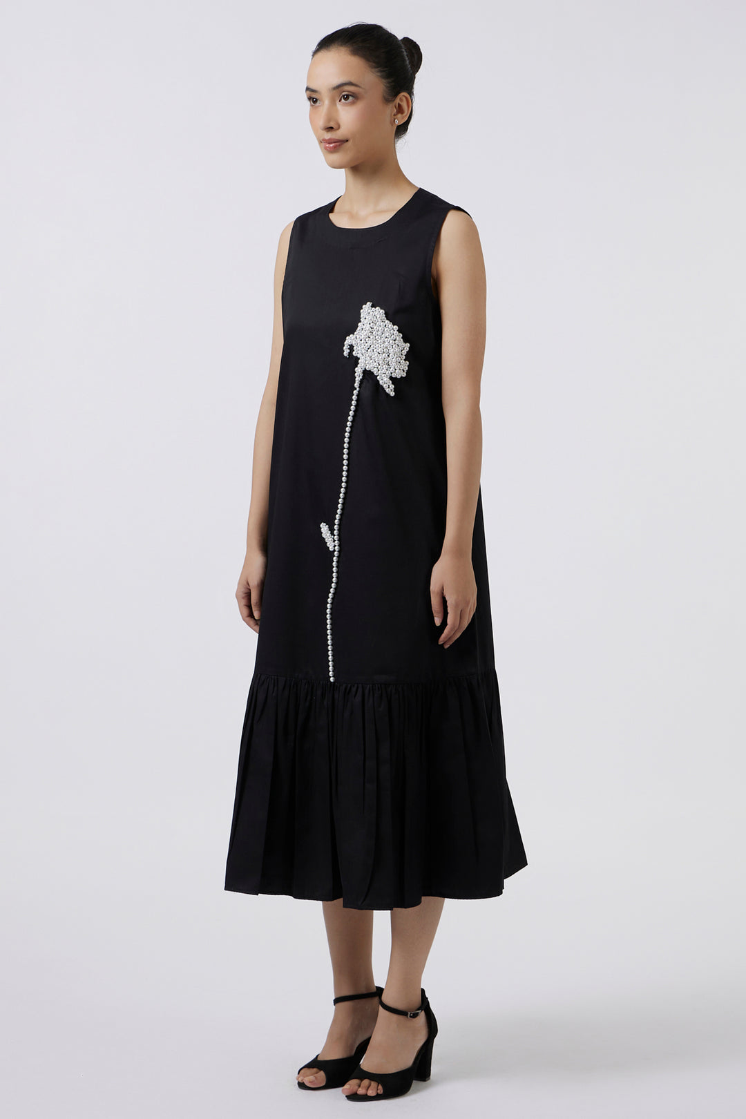 PEARL ROSE BLACK DRESS