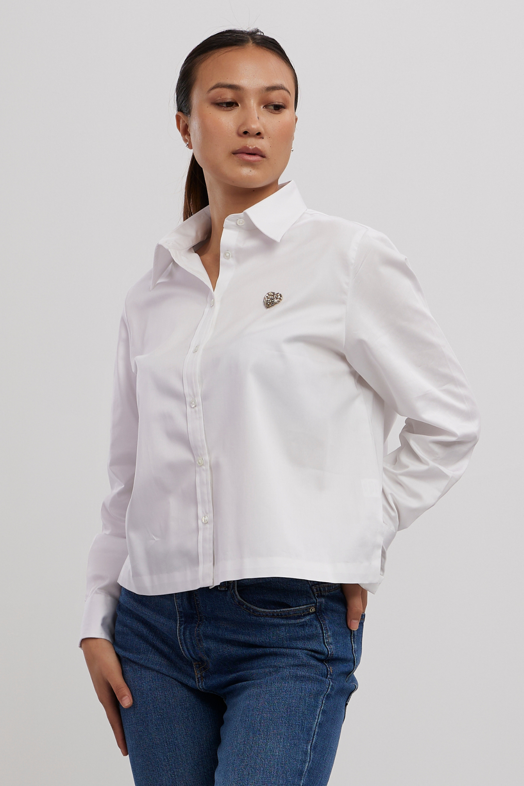 White Swarovski Heart Crop Shirt - PALLAVI SWADI  