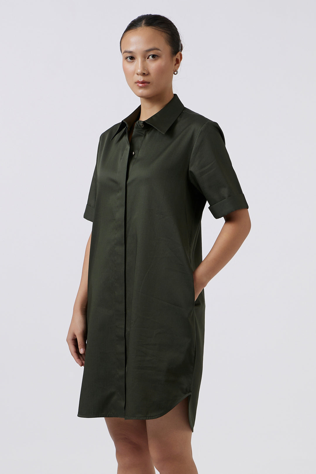 OLIVE SHORT RELAXED DRESS