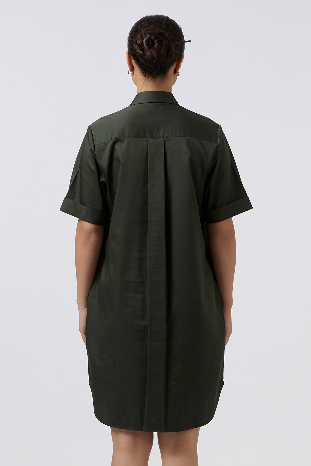 OLIVE SHORT RELAXED DRESS