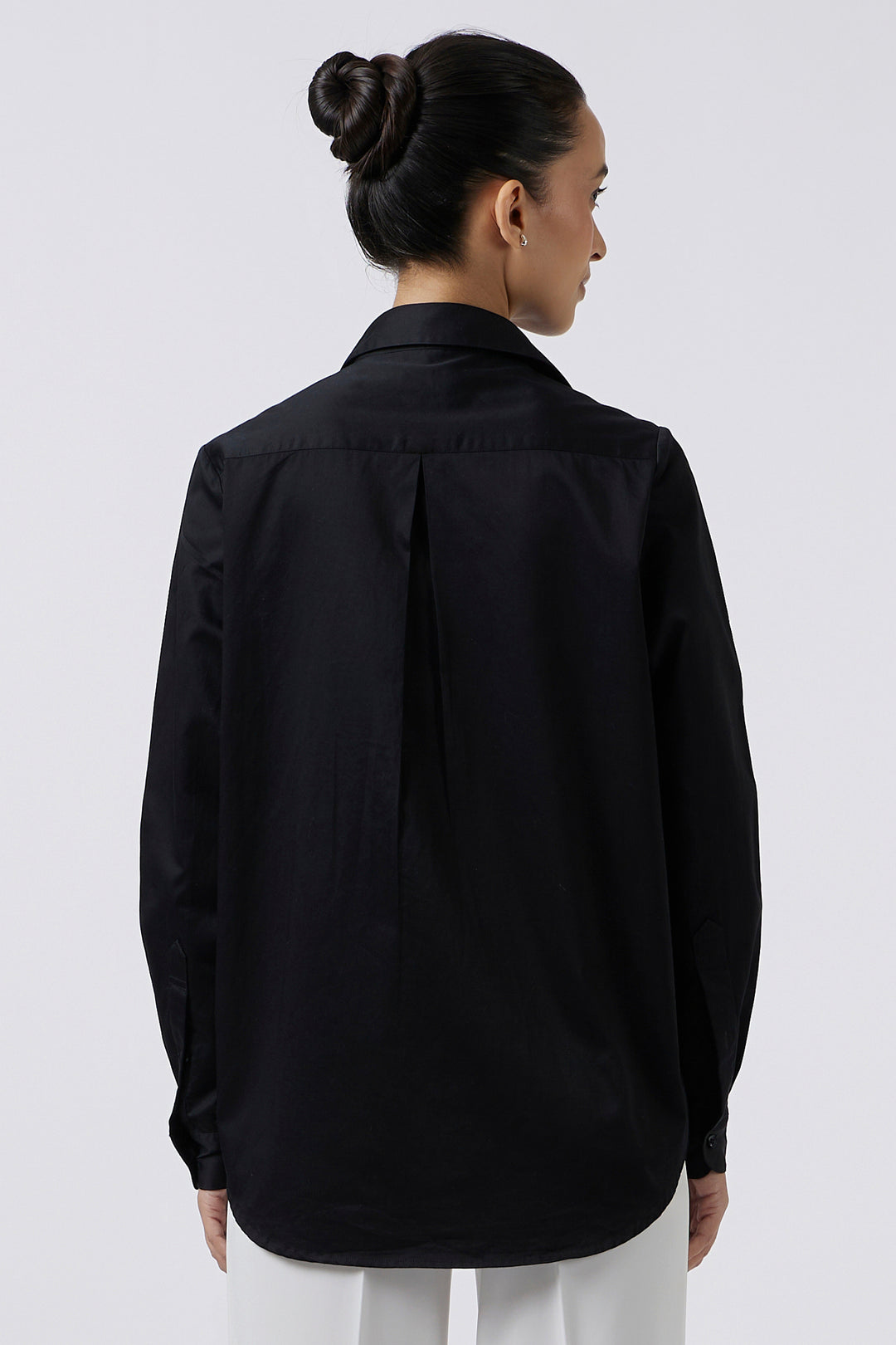 PEARL ROSE BLACK SHIRT