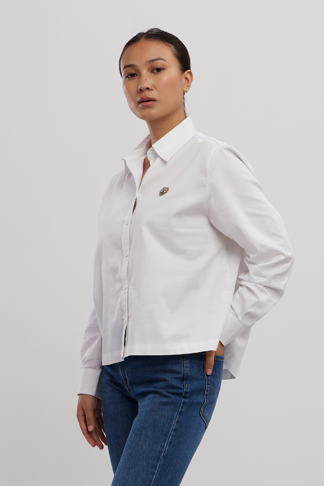 White Swarovski Heart Crop Shirt - PALLAVI SWADI  