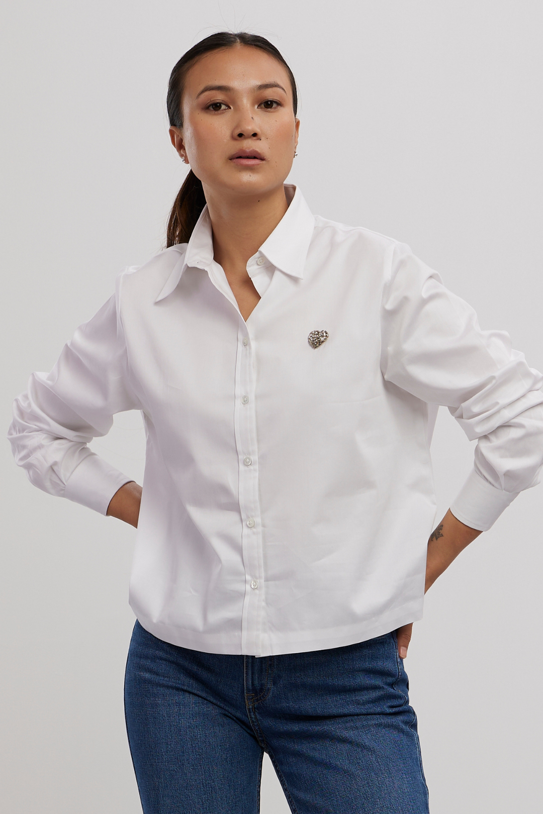 White Swarovski Heart Crop Shirt - PALLAVI SWADI  