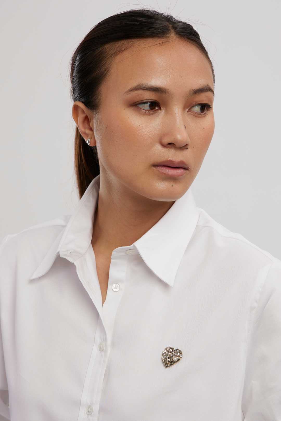 White Swarovski Heart Crop Shirt - PALLAVI SWADI  